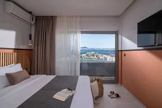 Mistral Bay