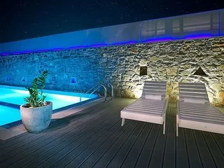 Mistral Bay