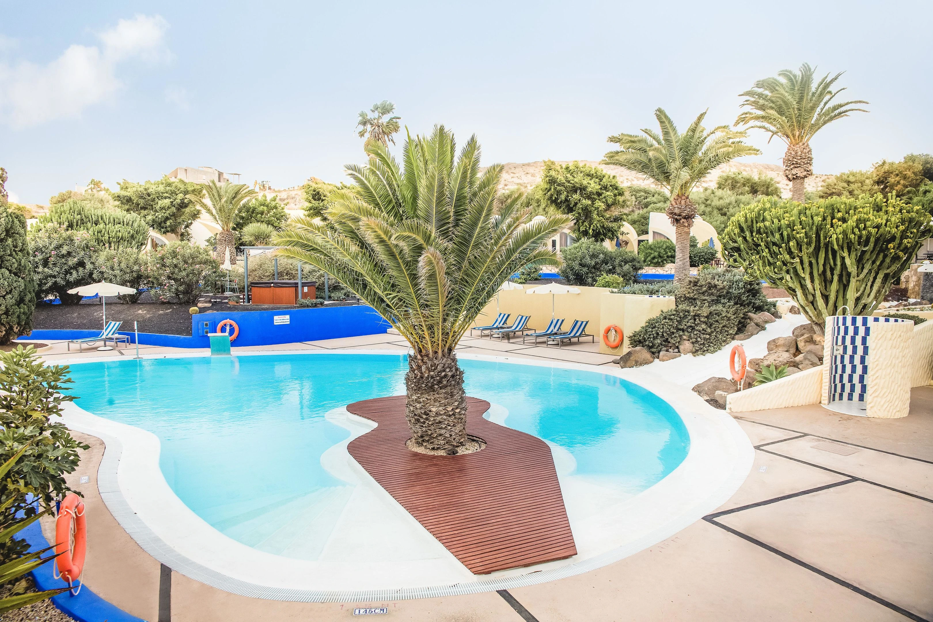 LIVVO Risco del Gato Suites