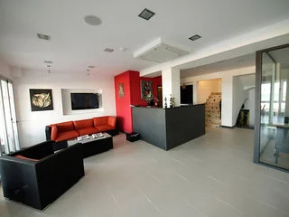 Gallery 4