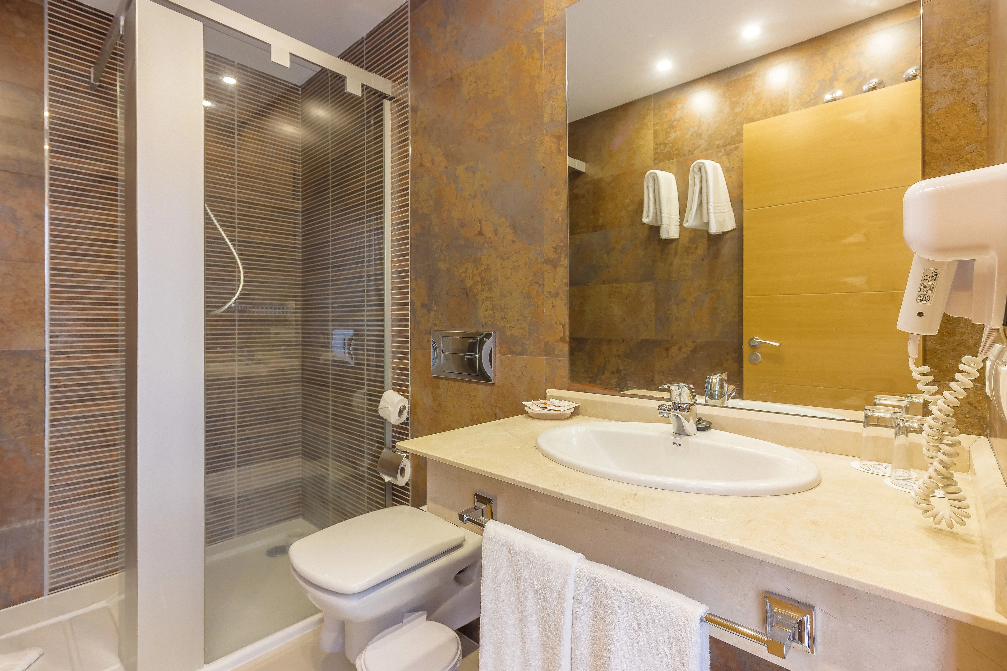 Klayman Diamond Aparthotel