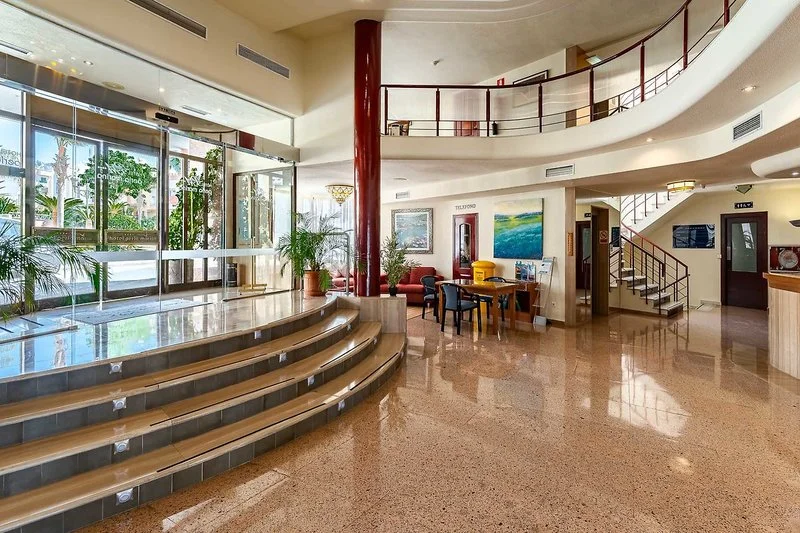 Perla Marina Hotel