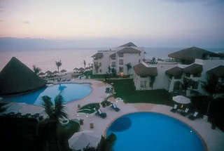 Desire Riviera Maya Pearl Resort