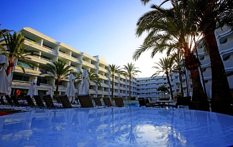 Akeah Broncemar Hotel