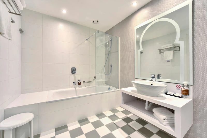 db San Antonio Hotel + Spa