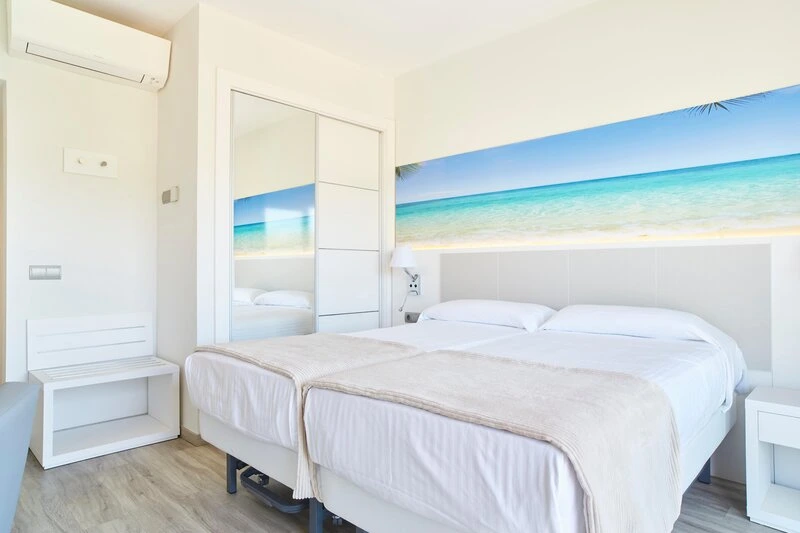 Invisa Hotel Es Pla - Adults Only