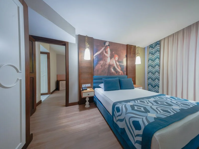 Dream World Resort & Spa