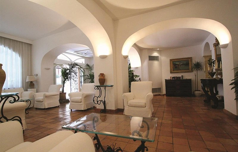 Gallery 5