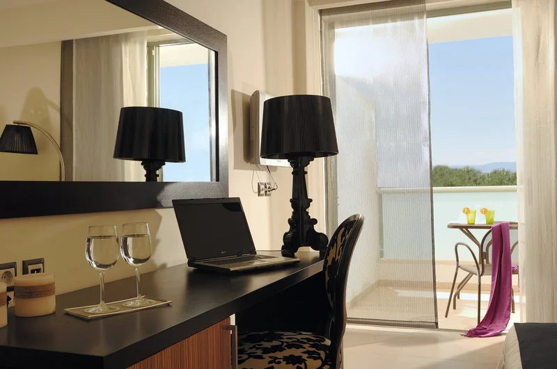 Angela Suites Boutique Hotel