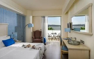 Angela Suites Boutique Hotel