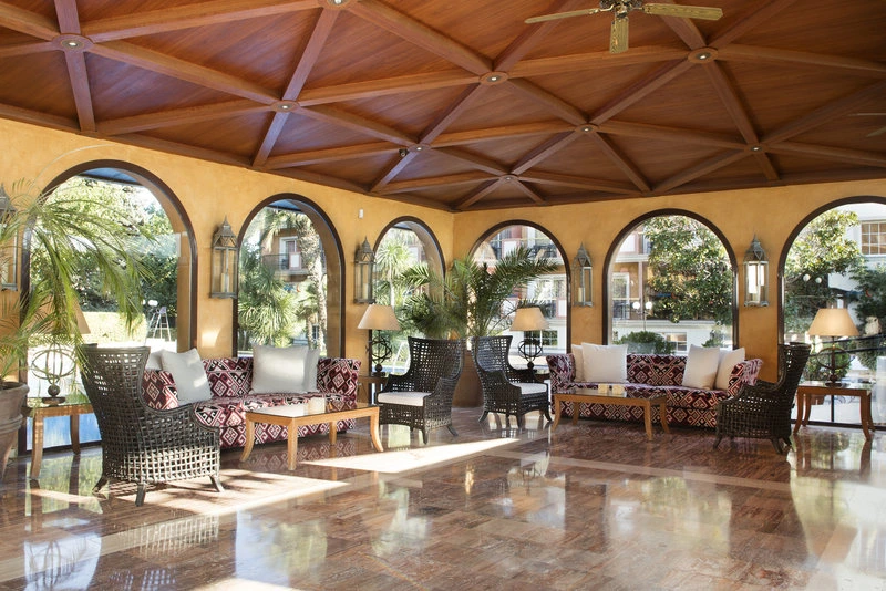 Luna Park Yoga & Spa Hotel