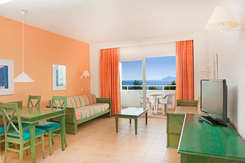 Iberostar Waves Ciudad Blanca