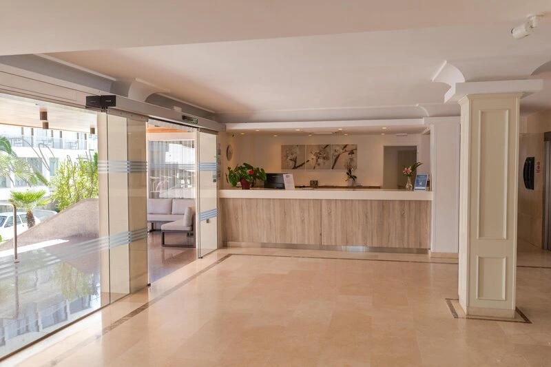 R2 Verónica Beach Hotel