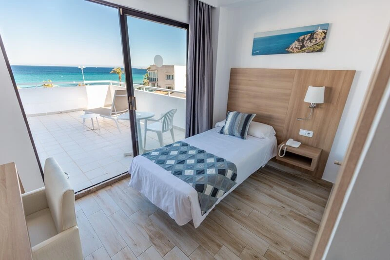 R2 Verónica Beach Hotel