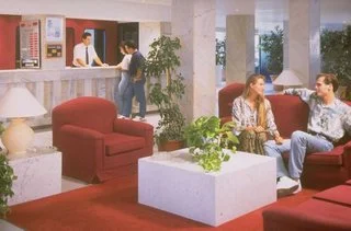 Gallery 5