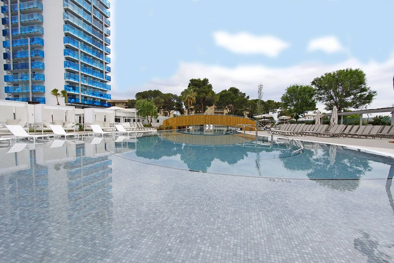 BG Tonga Tower Design Hotel & Suites