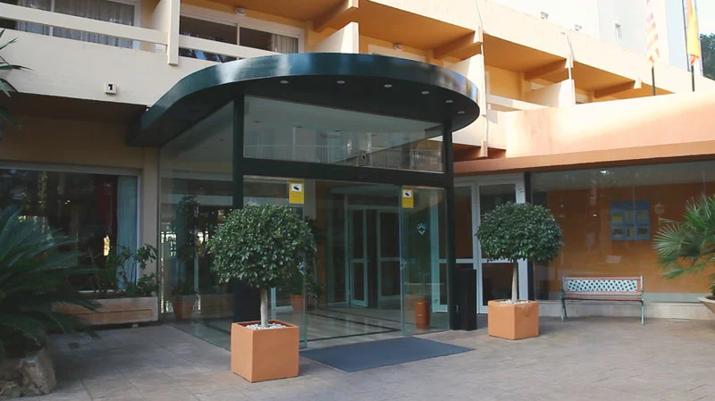 Valentin Reina Paguera Hotel