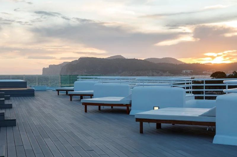 Fergus Style Cala Blanca Suites ****