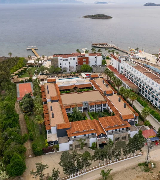 Hotel Tiana Beach