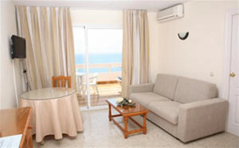 Aparthotel Puerto Azul