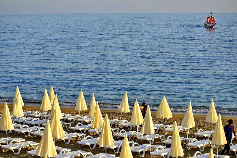  Azura Deluxe Resort & Spa Avsallar