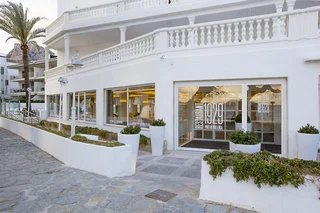 Illa Dor Hotel & Apartments