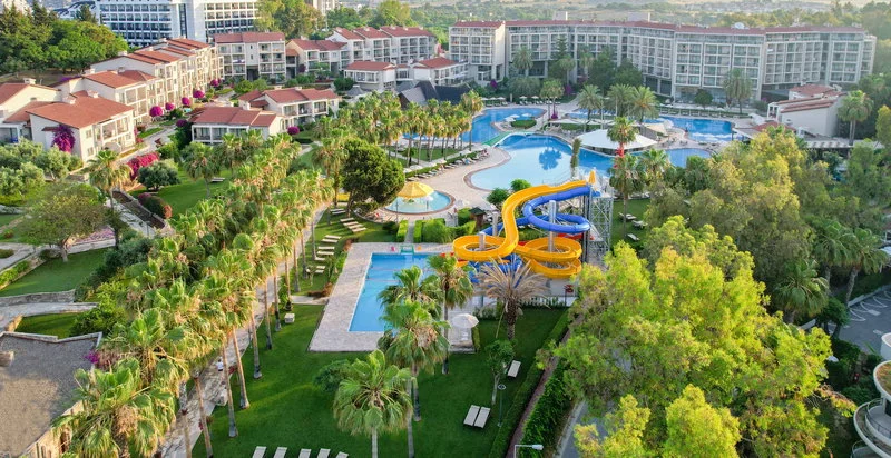 Arum Barut Collection image 5