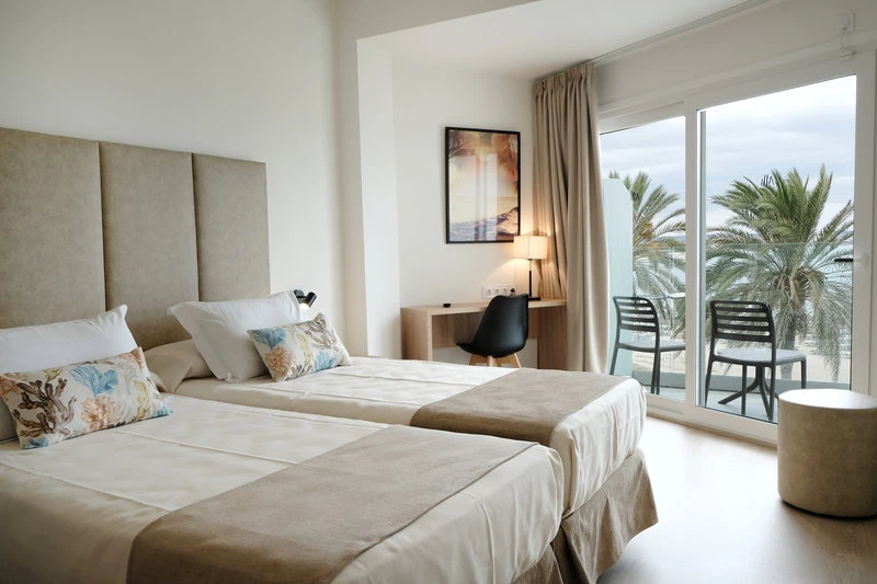 Hotel Las Arenas