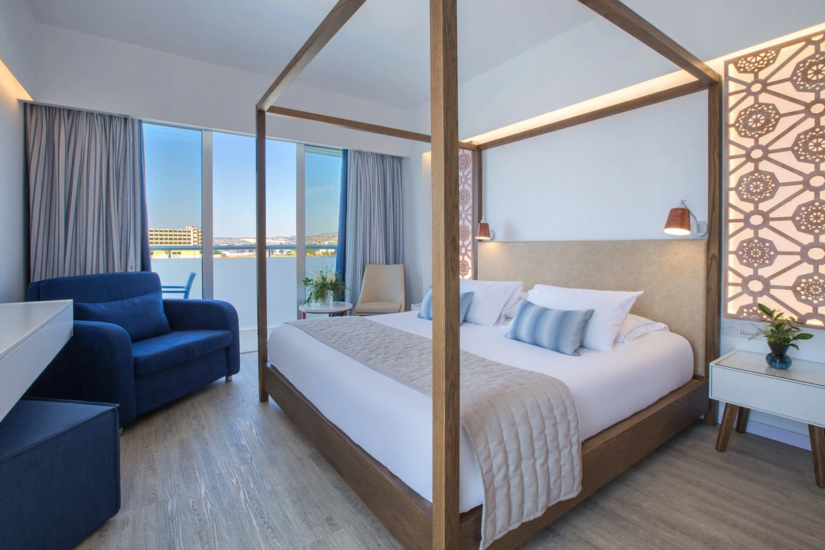 Lordos Beach Hotel & Spa