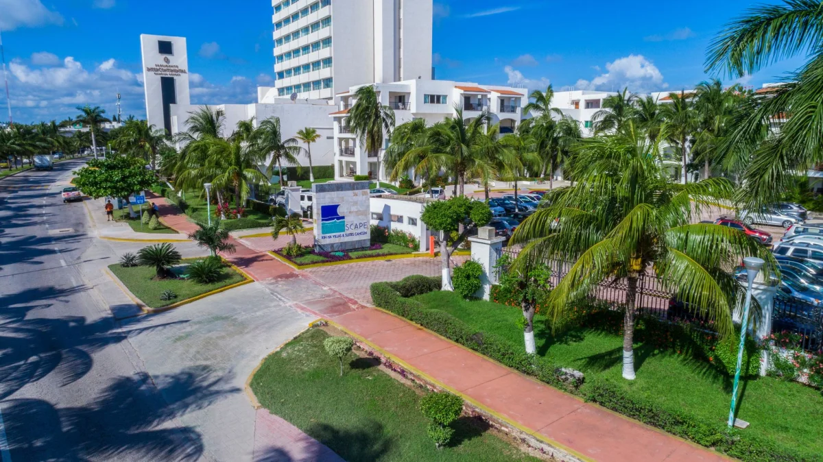  Beachscape Kin Ha Villas And Suites