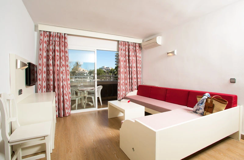 Cabau Aquasol Aparthotel