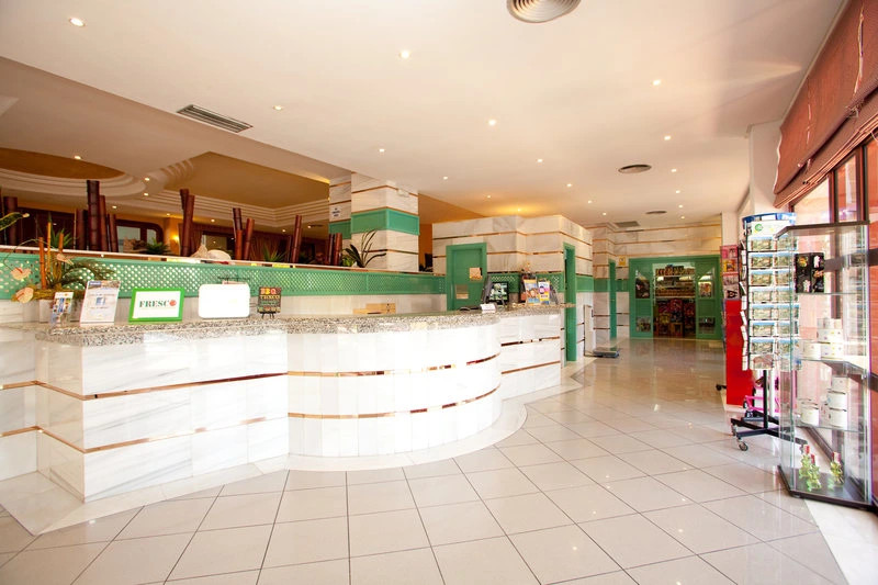 Cabau Aquasol Aparthotel