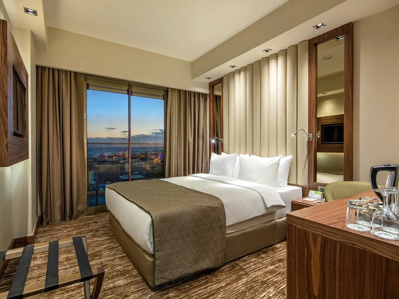 Holiday Inn Antalya