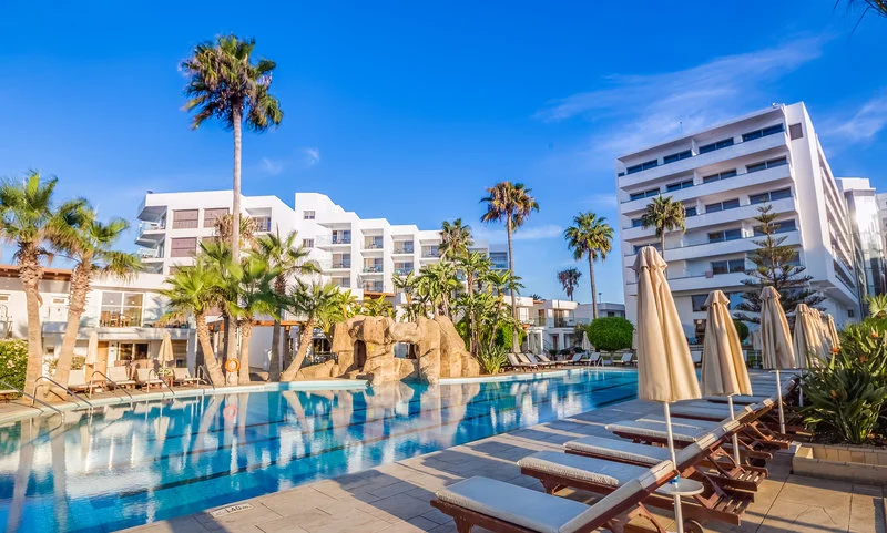  Adams Beach Hotel