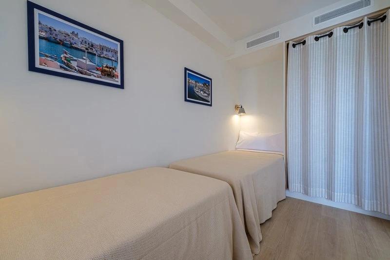 Ancora La Siesta Apartments