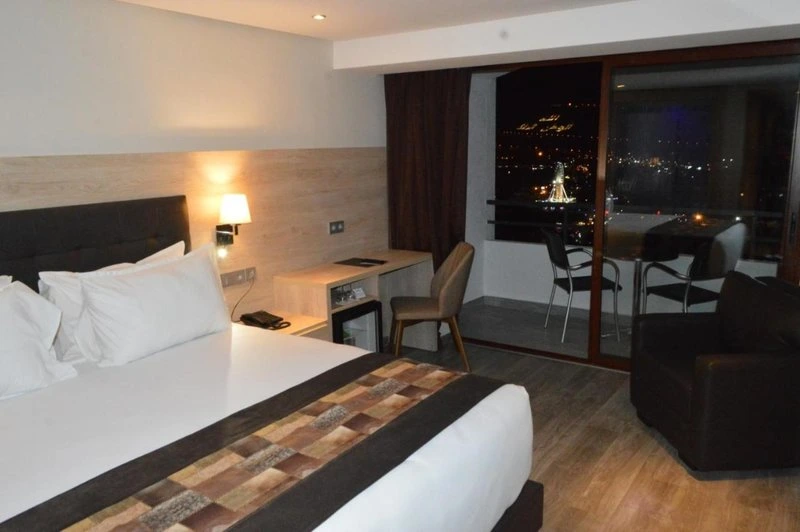 Anezi Tower Hotel & Apartments