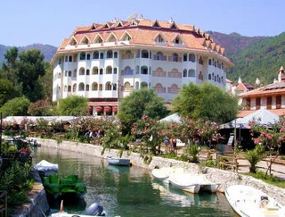 Fortuna Beach Hotel