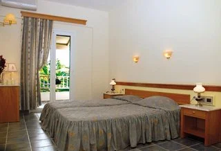  Acharavi Beach Hotel