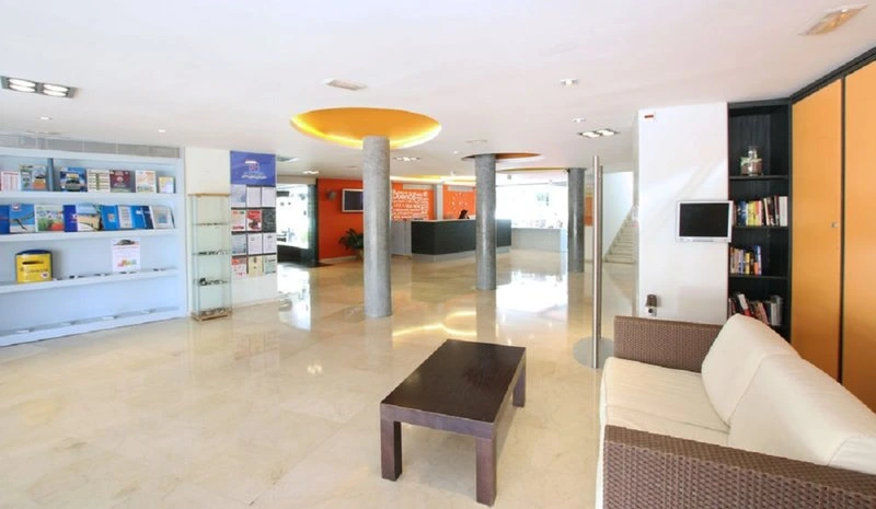 Hotel Esmeraldas