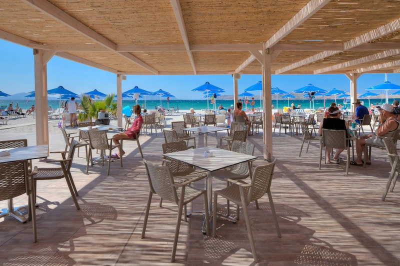Caravia Beach Hotel & Bungalows