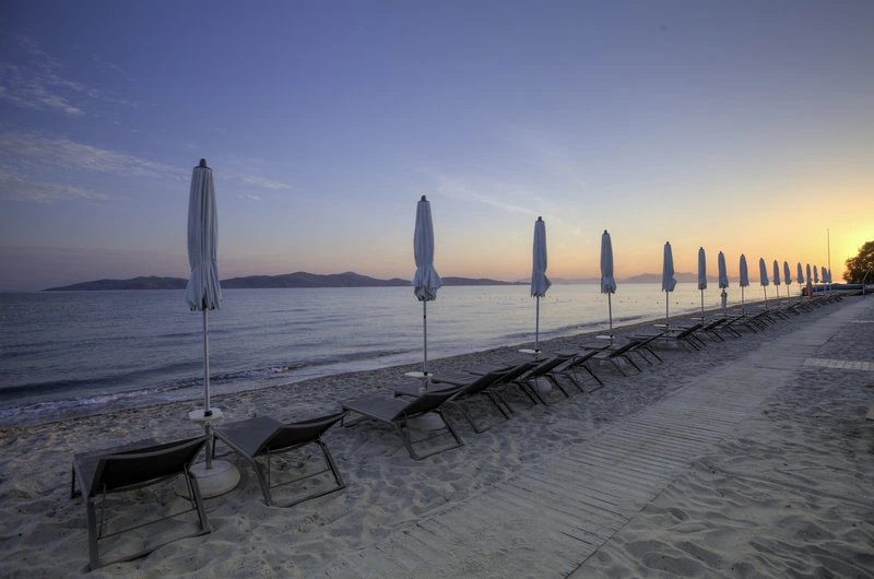 Caravia Beach Hotel & Bungalows