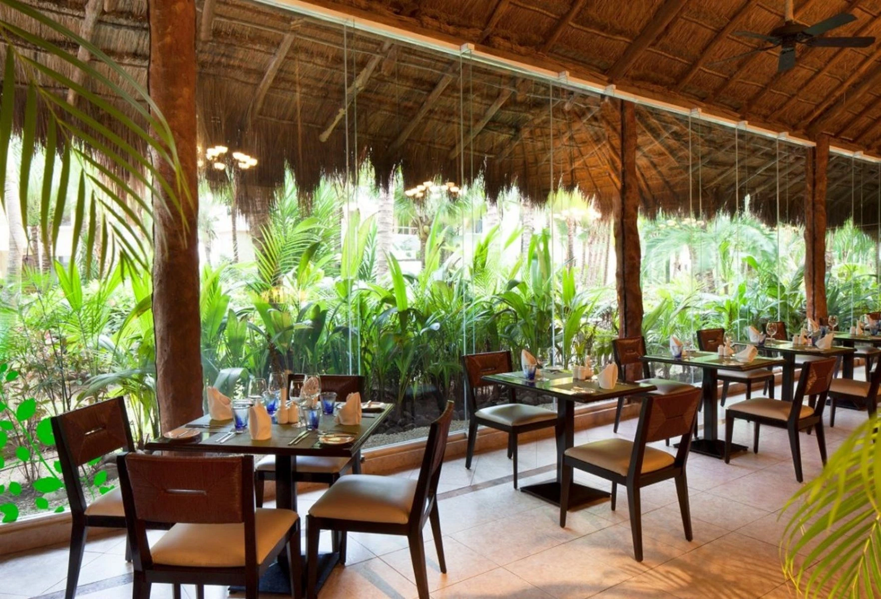 Hotel El Dorado Seaside Palms