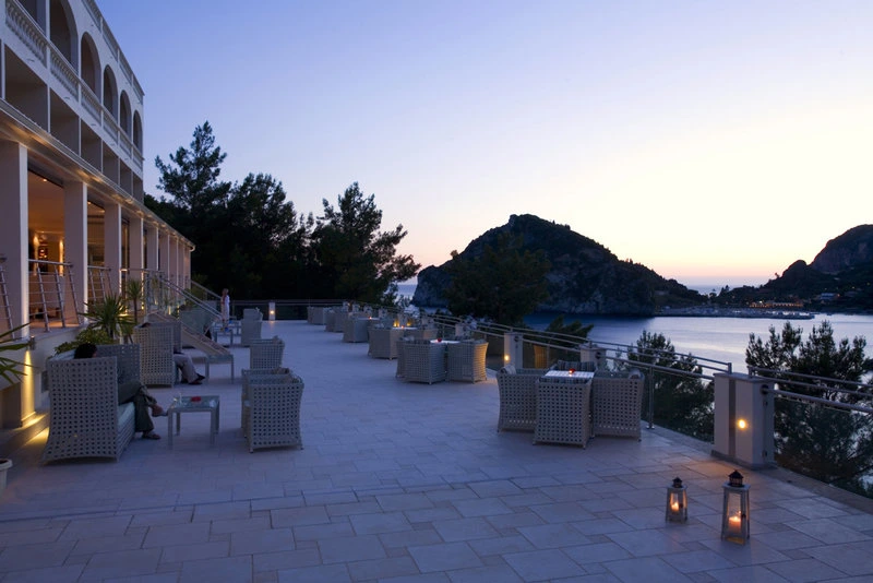 Akrotiri Beach Resort Hotel