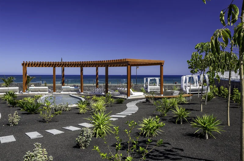 Hotel Lava Beach
