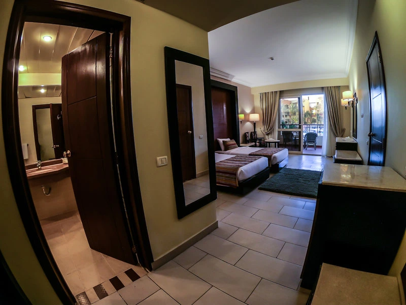 Regency Plaza Aqua Park & Spa Resort
