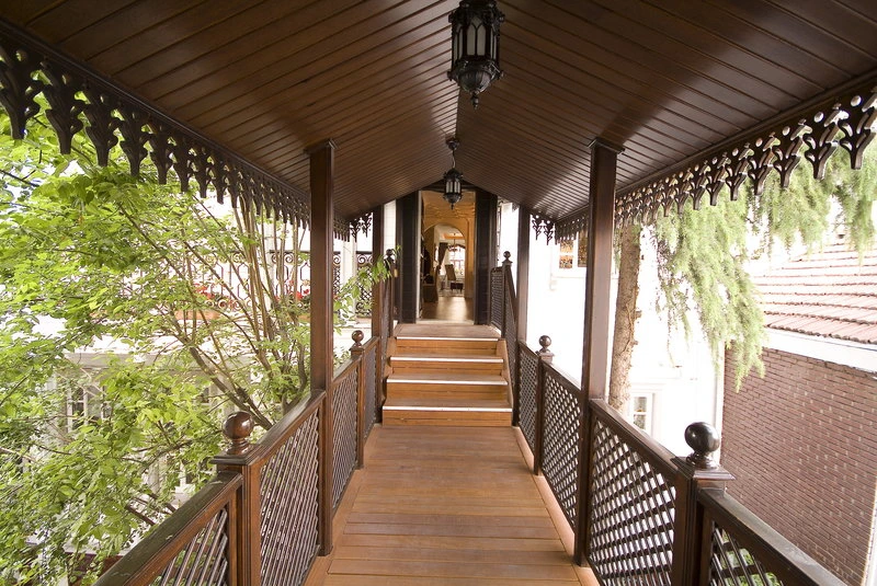 Avicenna Hotel