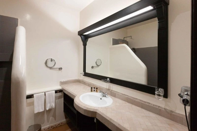 Borjs Hotel Suites & SPA