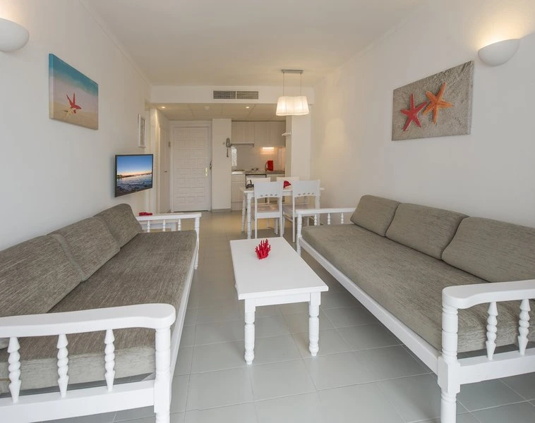 Coral Star Apartments