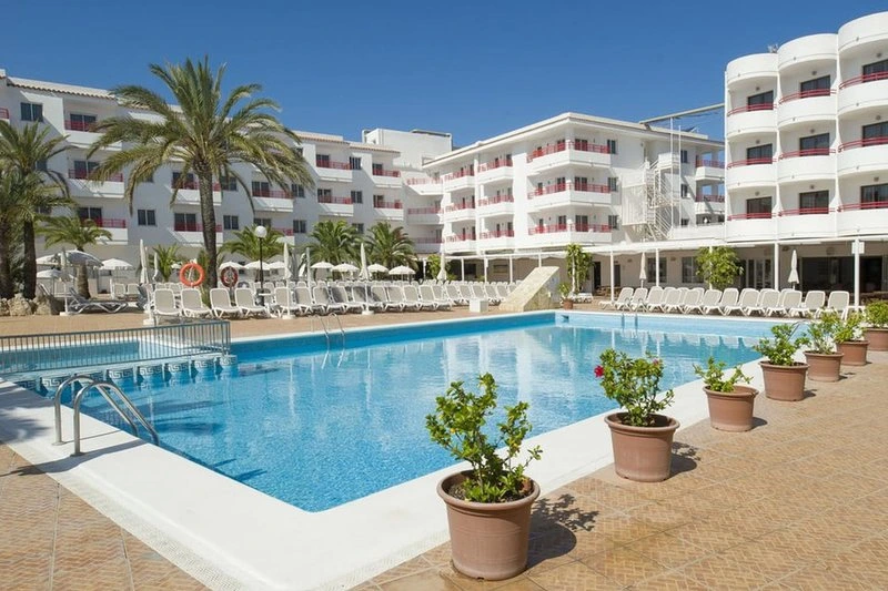 Coral Star Apartments