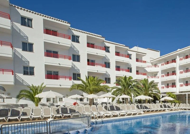 Coral Star Apartments